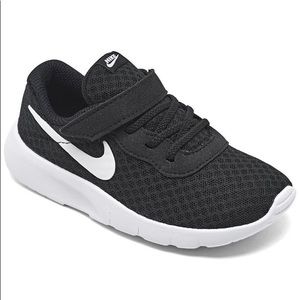 Nike Toddler Tanjun Sneakers size 8